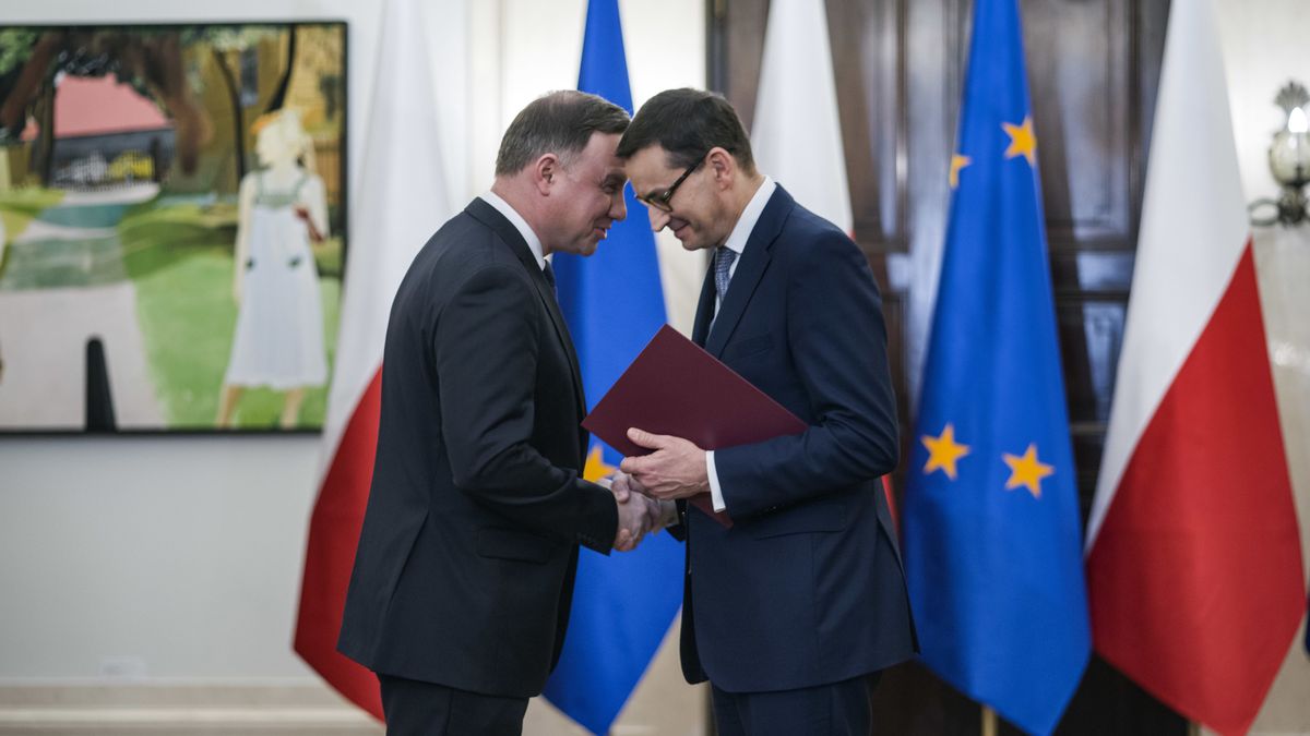 W poniedziałek przed południem prezydent Andrzej Duda miał się spotkać z premierem Mateuszem Morawieckim