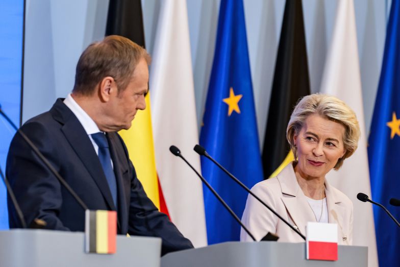 WARSAW, POLAND - 2024/02/23: Polish Prime Minister Donald Tusk (L) and the President of European Commission, Ursula von der Leyen (R) speak to the press after trilateral talks at the PM's Chancellery on Ujazdowska Street. During the trilateral talks, the EU Commission announced its intention to release financial support from the European Union for Poland's National Reconstruction Plan. Additionally, discussions were held regarding European defense strategies in response to Russian aggression in Ukraine. (Photo by Dominika Zarzycka/SOPA Images/LightRocket via Getty Images)