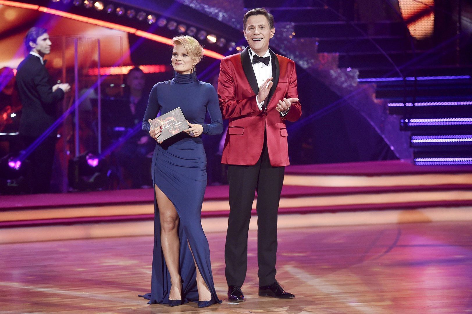 Krzysztof Ibisz i Anna Głogowska jako prowadzący program, październik 2014 rok.