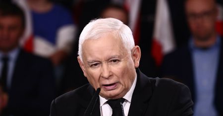 "Kaczyński zrzucił maskę". Ekspert wskazał jego kolejne ruchy