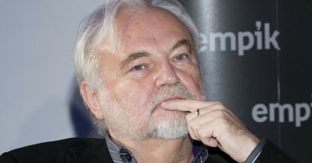 Andrzej Kosmala miał WYPADEK za kulisami koncertu ku pamięci Krzysztofa Krawczyka! "ROZBITA GŁOWA, ból w szyi" (FOTO)