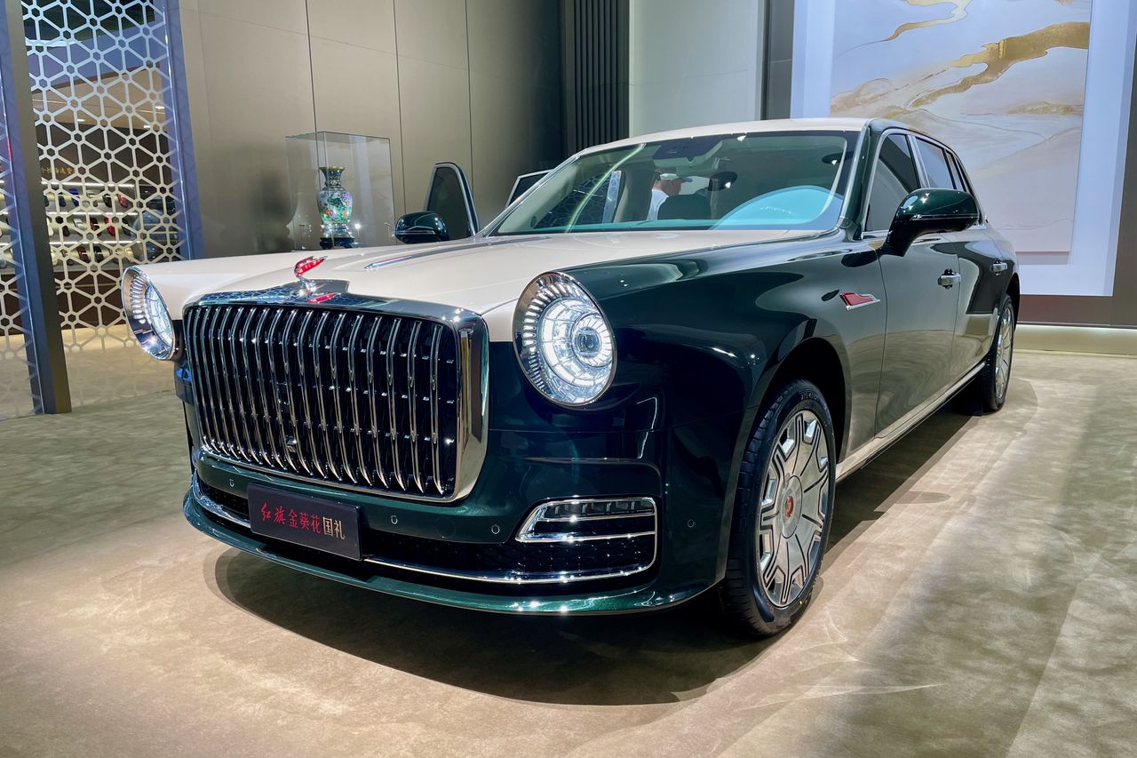 Siedziałem w najdroższej limuzynie świata. Kosztuje więcej niż Rolls-Royce Phantom. I jest z Chin