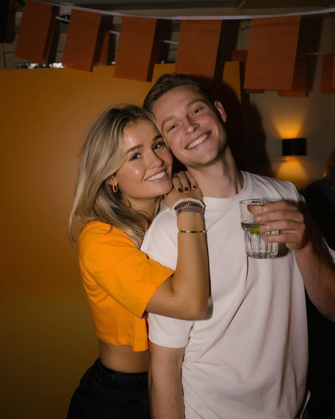 Anna Lewandowska wybrała się na kolację z holenderską influencerką i znajomymi. Tak trzeba żyć?