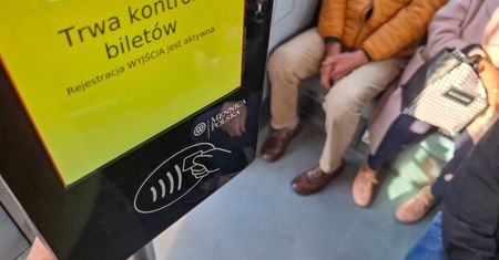 Nie mają jeszcze 18 lat, a już mają długi. Jest jeden powód