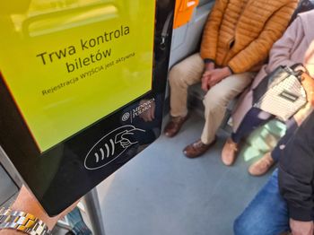 Nie mają jeszcze 18 lat, a już mają długi. Jest jeden powód