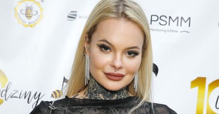 Monika Miller odsłoniła ciało na słońcu. Zachwyca w tatuażach