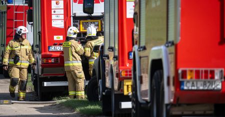 Pożar w Lęborku. Płonęła hurtownia chemiczna