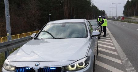 Policjantka w BMW dostała mandat. Ukarali ją koledzy