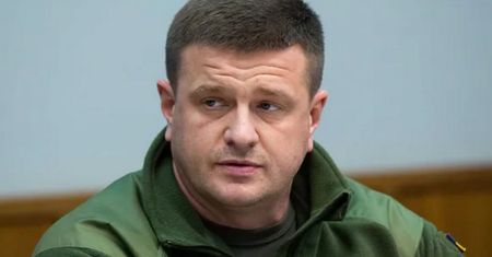 Generał wywiadu wojskowego wyrzucony z mieszkania. Zabrano mu też ochronę