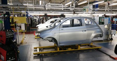 Polskie fabryki Fiata i Opla wciąż "stoją". Winę za to ponosi paraliż rynkowy