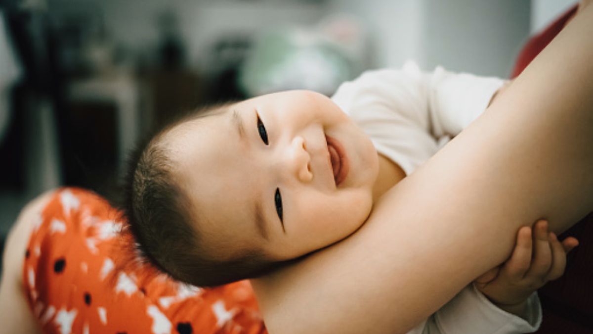 Chińskim rodzicom zależy, aby w przyszłości ich pociechy miały... odpowiedni kształt głowy 