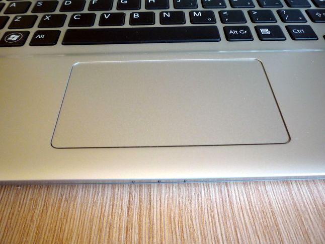 Sony VAIO T13 (SVT1311M1E/S) - clickpad