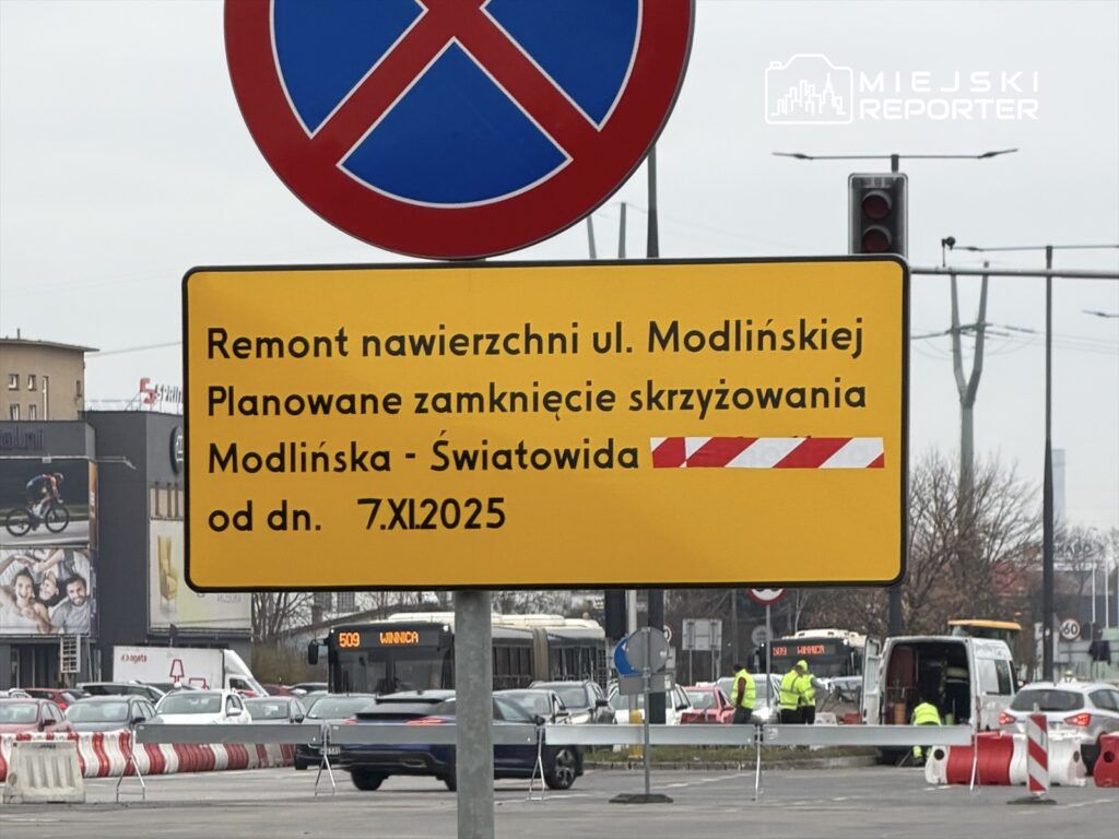 Warszawa: Paraliż drogowy na Białołęce. Powód? Opóźniający się remont Modlińskiej