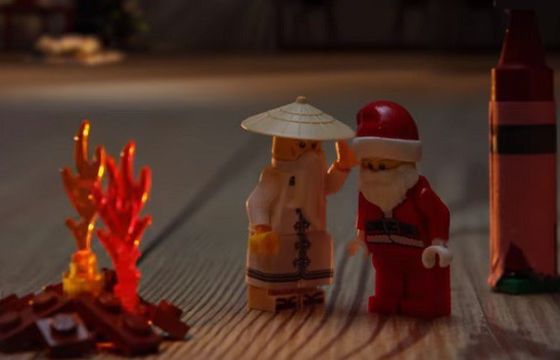 Świąteczne przygotowania w świecie Lego (wideo)