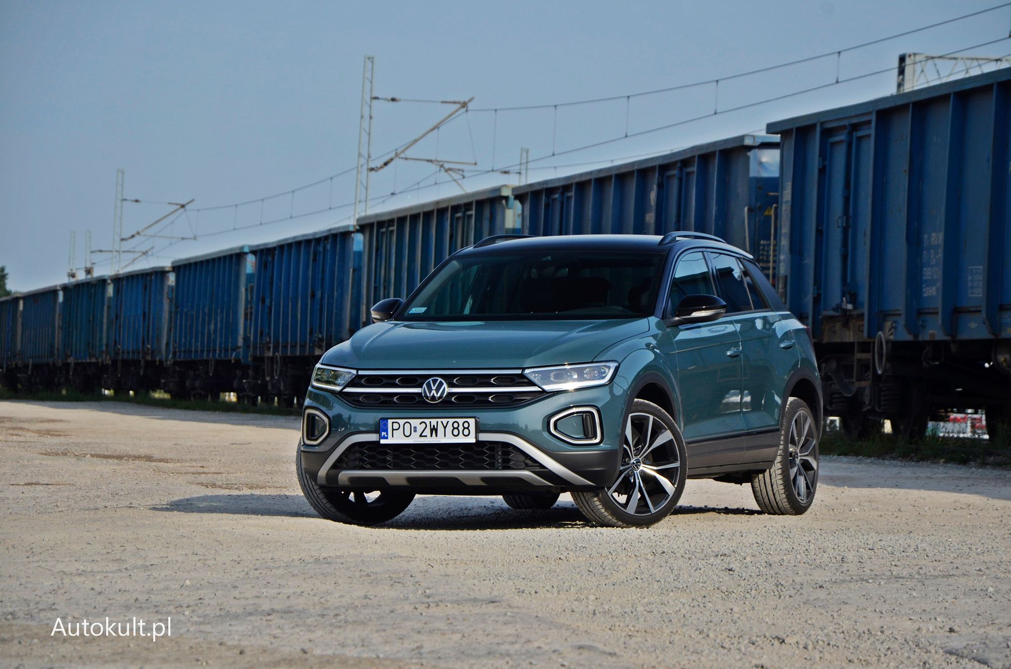 VW T-Roc to średniak robiący dobre wrażenie. Spodoba się tym, których rozczaruje Golf VIII