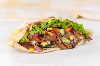 Jedz jak prezydent. Poznaj przepis na kebab inspirowany smakiem prezydenta