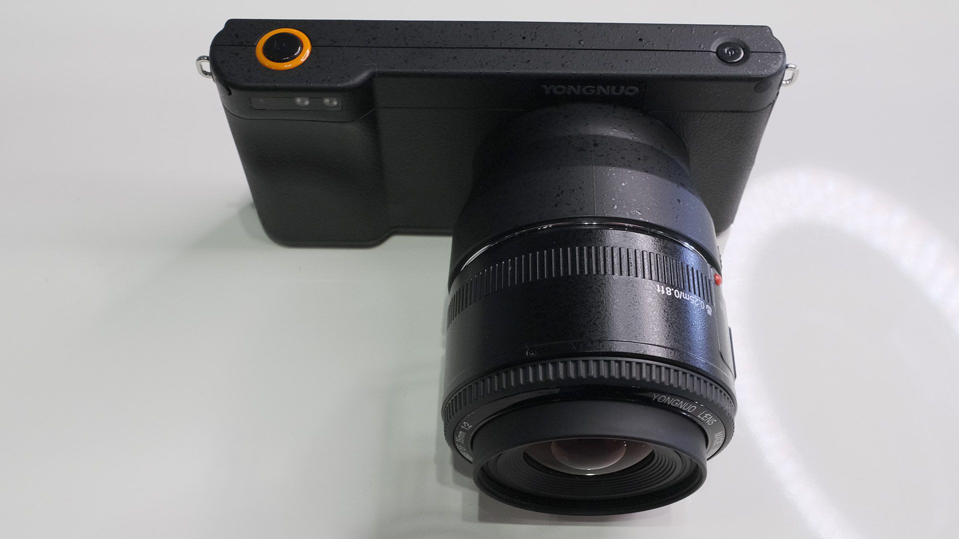 Yongnuo YN450 – matryca Mikro Cztery Trzecie, bagnet Canon EF i Android 5