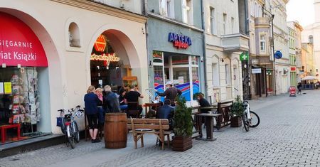 Koronawirus. Odwiedzamy "zieloną wyspę" na mapie Polski. Mieszkańcy odetchnęli, władze - jeszcze nie