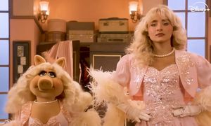 Miss Piggy i gwiazda popu. Kultowy program znów na ekranie