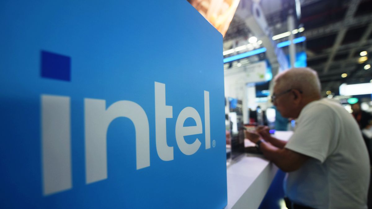 Visitors visit the stand of Intel at the 2023 China International Industry Fair in Shanghai, China, September 19, 2023. On September 22, 2023, the official website of the European Commission issued a statement saying that the European Commission imposed a fine of about 376 million euros on the United States chip manufacturer Intel. (Photo credit should read CFOTO/Future Publishing via Getty Images)