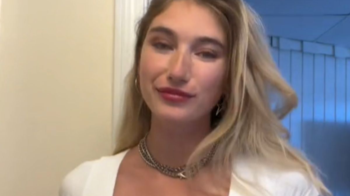 Tiktokerka żali się na duży biust