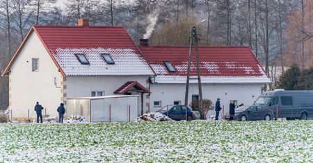Bomba dedykowana? "Sprawca mógł obserwować przez lornetkę"