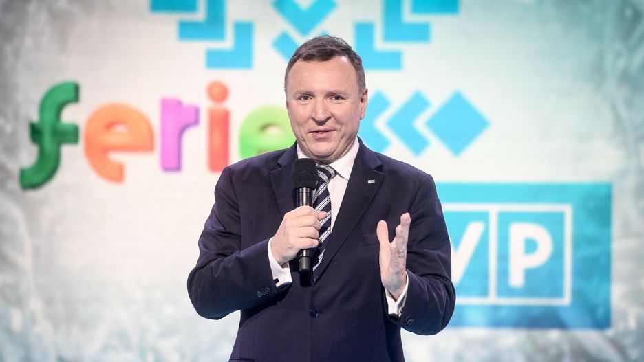 Jacek Kurski zarobił w TVP jako prezes ponad 2,7 mln zł? Tak twierdzi poseł Adam Szłapka