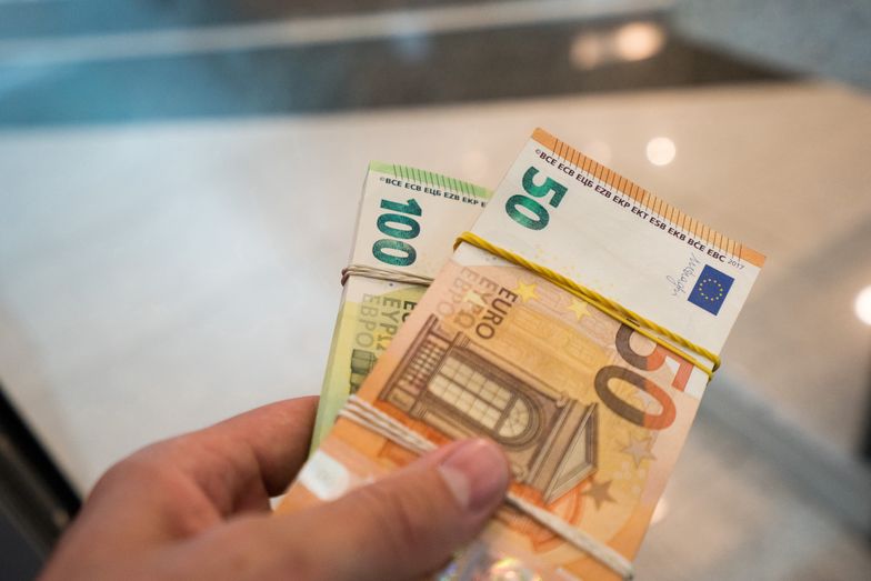 Kursy walut NBP 22.09.2020 Wtorkowy kurs euro, funta, dolara i franka szwajcarskiego