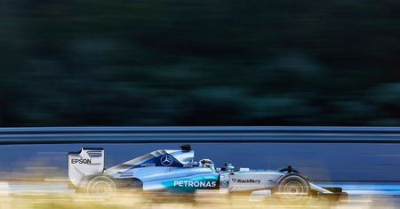 Mistrzowski tytuł F1 Mercedesa za 250 milionów euro