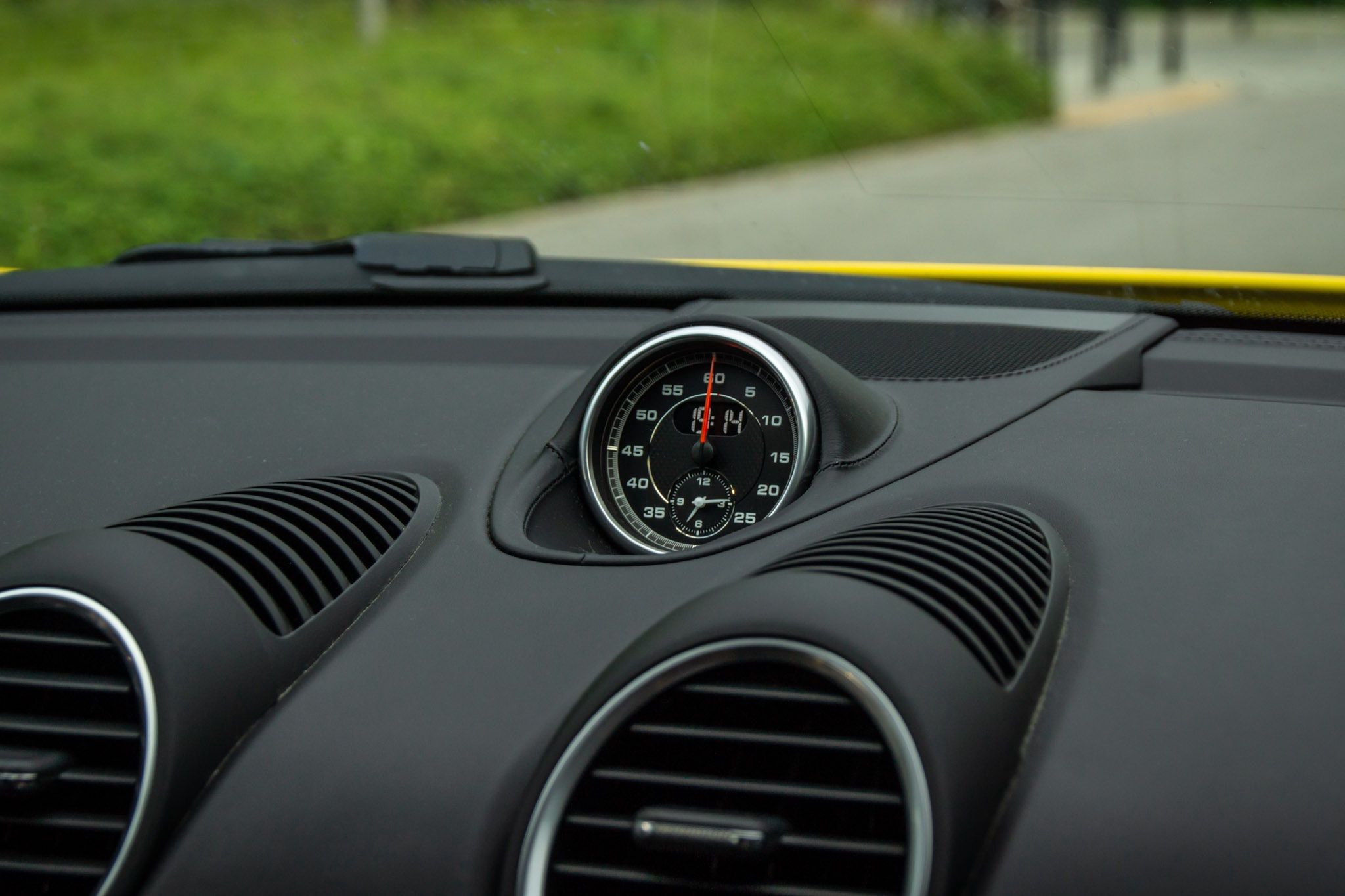 Porsche 718 Cayman T