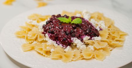Makaron z serem nie ma szans z tym wakacyjnym klasykiem. Zrób go i poczuj się jak na obiedzie u babci