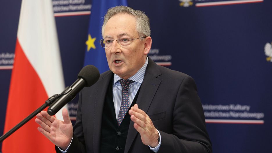 O?wiadczenie ministra Bart?omieja Sienkiewicza w sprawie inwigilacji
05.04.2024 Warszawa Oswiadczenie ministra kultury Bartlomieja Sienkiewicza w sprawie inwigilacji fot. Tomasz Jastrzebowski/REPORTER
N/z: Bartlomiej Sienkiewicz
Tomasz Jastrzebowski/REPORTER