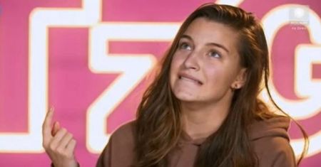 Julia Wieniawa rozpłakała się na wizji. "Po prostu mam dosyć"