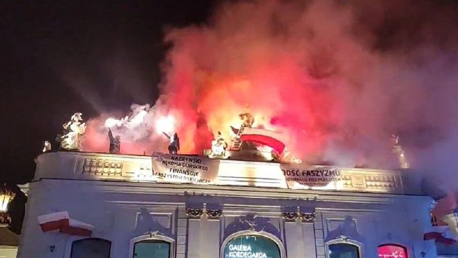 Incydent naprzeciwko Pałacu Prezydenckiego. Policja zatrzymała aktywistów