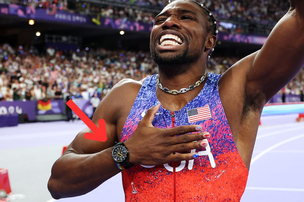 Noah Lyles wins Olympic Gold with a tribute to Apollo 8