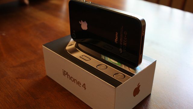 Uwaga na nieoryginalne ładowarki do iPhone'ów 1