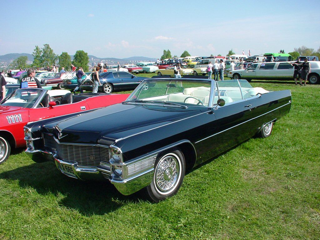 1965 Cadillac DeVille (fot. westsidecruisers.com)