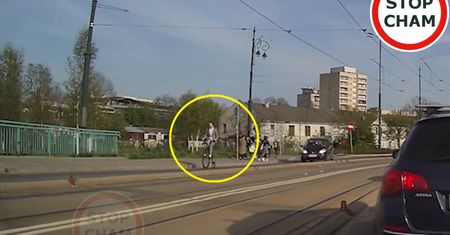 Został przyłapany w Krakowie. Zobaczcie tylko, na czym jechał