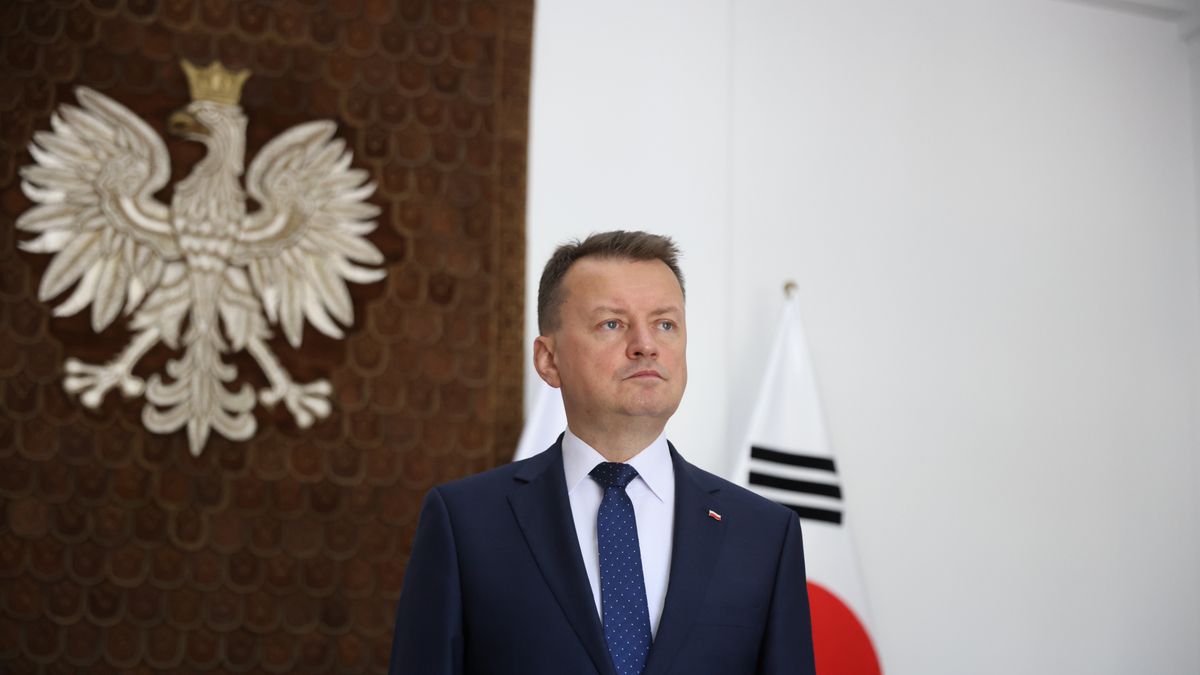 Mariusz Błaszczak zatwierdził w środę umowy na południowokoreańskie uzbrojenie