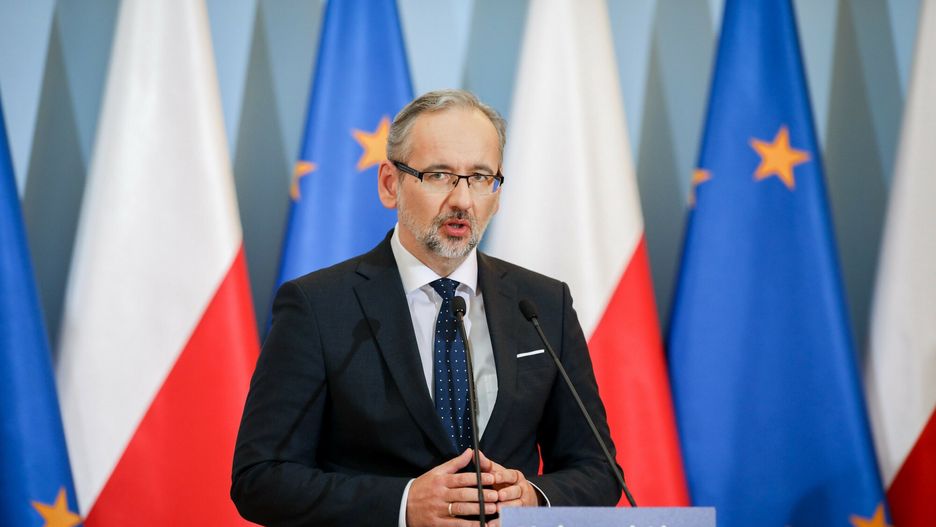 Adam Niedzielski pokazał nowe dane. Szczepienia osłabiły pandemię 