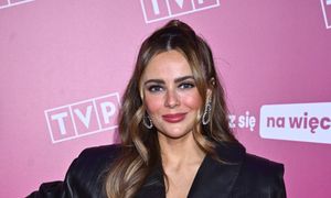 Skóra, tatuaże i kryształki. Na ściance postawiła na misz-masz