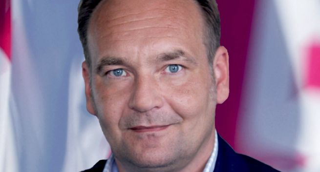 T-Mobile Polska z departamentem public affairs, na czele Piotr Kędzierski