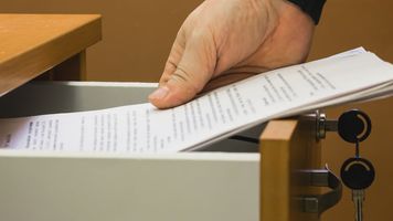 Masz taki dokument w domu? Może być wart nawet 27 tys. zł