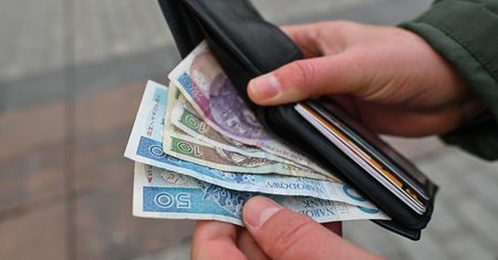 Myślał, że inwestuje w metale szlachetne. Stracił pół miliona złotych