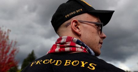 "Proud Boys". Popularny hasztag nacjonalistów zaskakuje