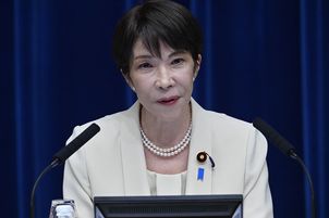 Putin poleciał na sporną wyspę. Japonia grozi nowymi sankcjami