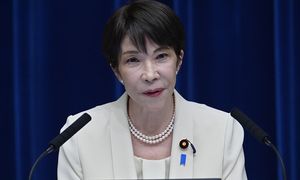 Putin poleciał na sporną wyspę. Japonia grozi nowymi sankcjami