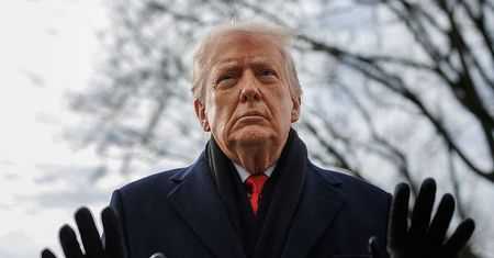 To Amerykanie płacą za cła Trumpa. Są nowe badania