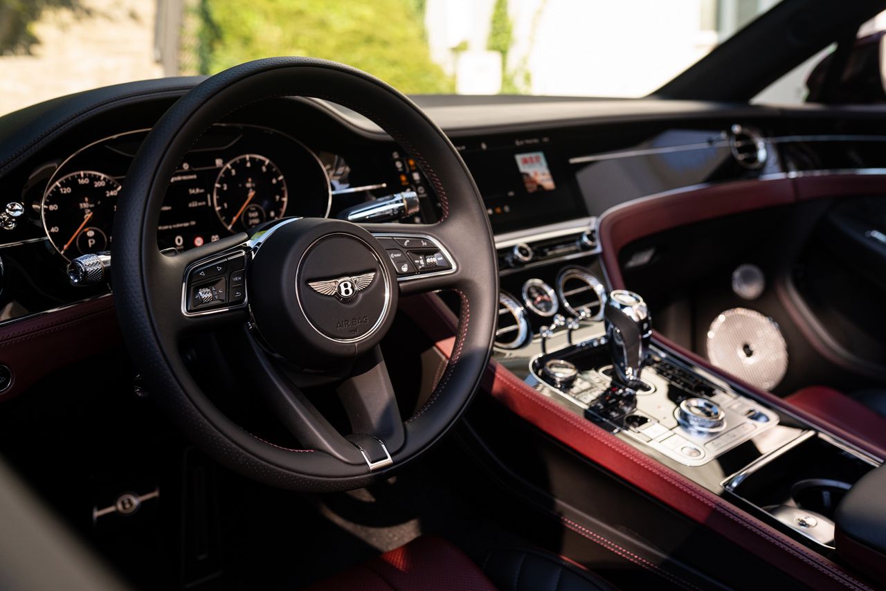 Bentley Continental GT Convertible V8 (2022)