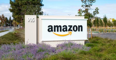 Amazon: odchodzi prawa ręka Bezosa. A mógł być jego następcą